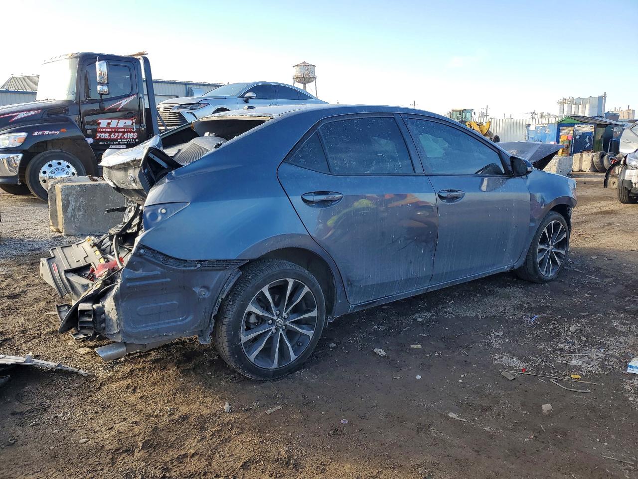 2019 TOYOTA COROLLA SE photo 3