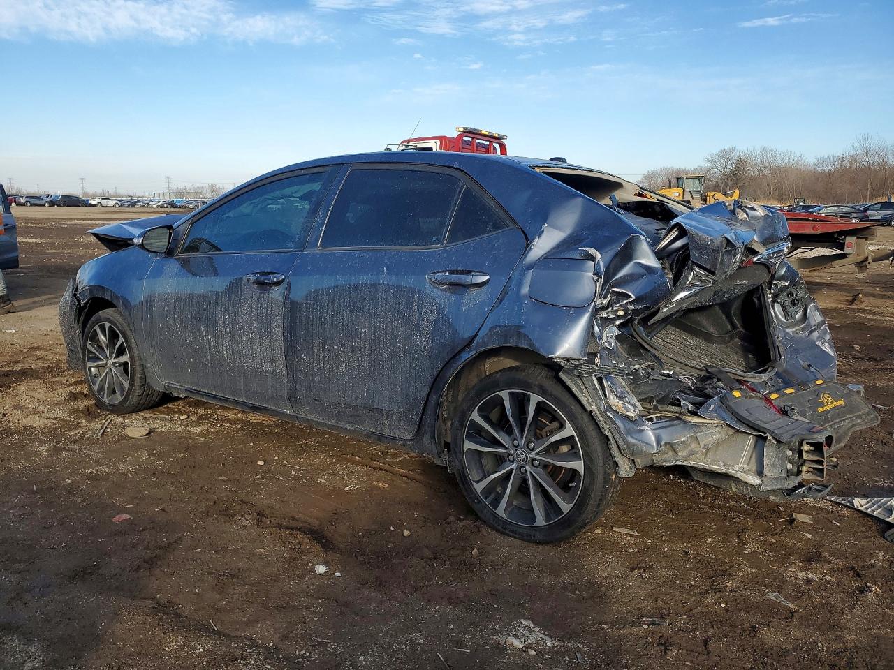 2019 TOYOTA COROLLA SE photo 2