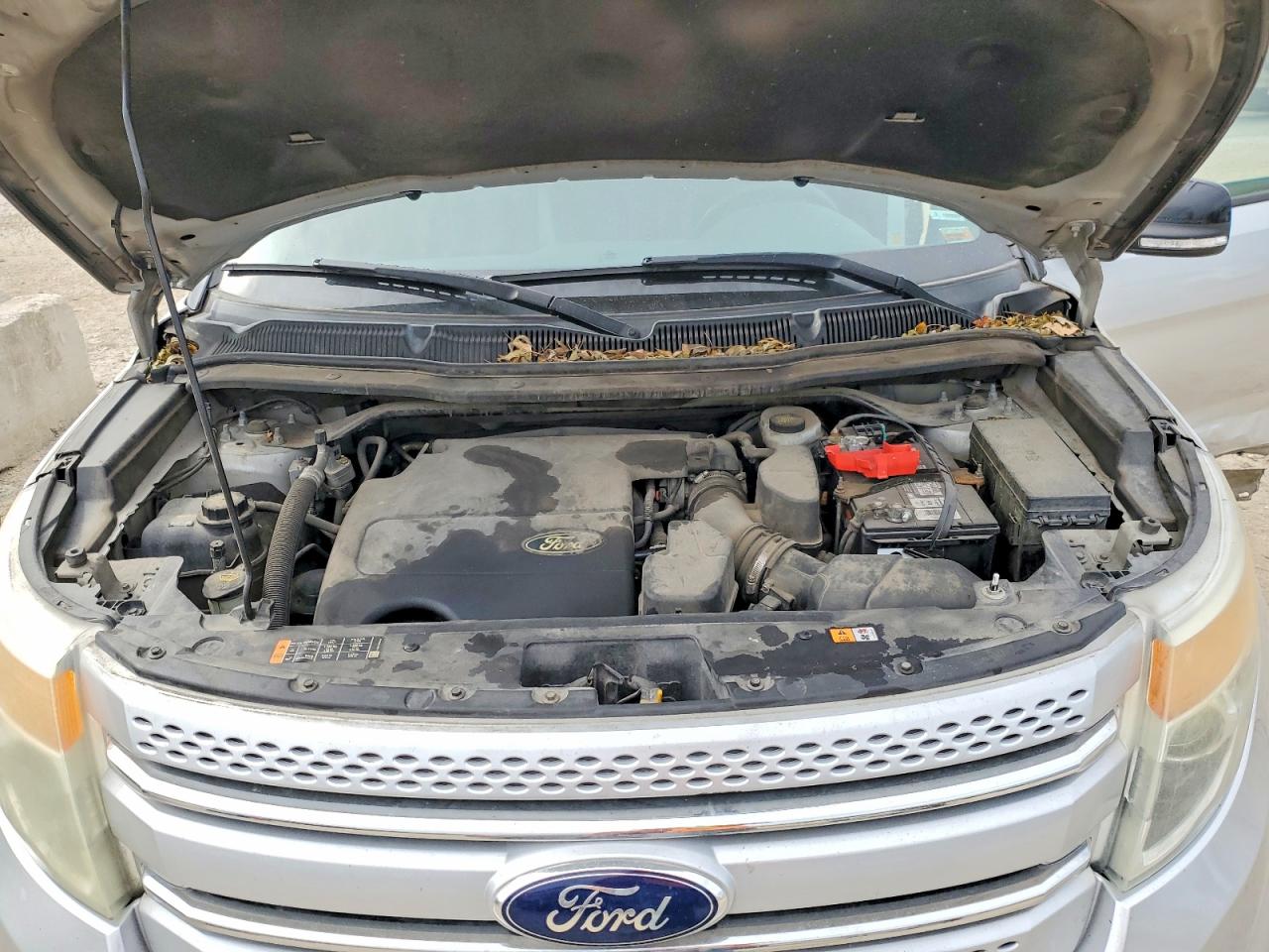 2015 FORD EXPLORER XLT photo 34