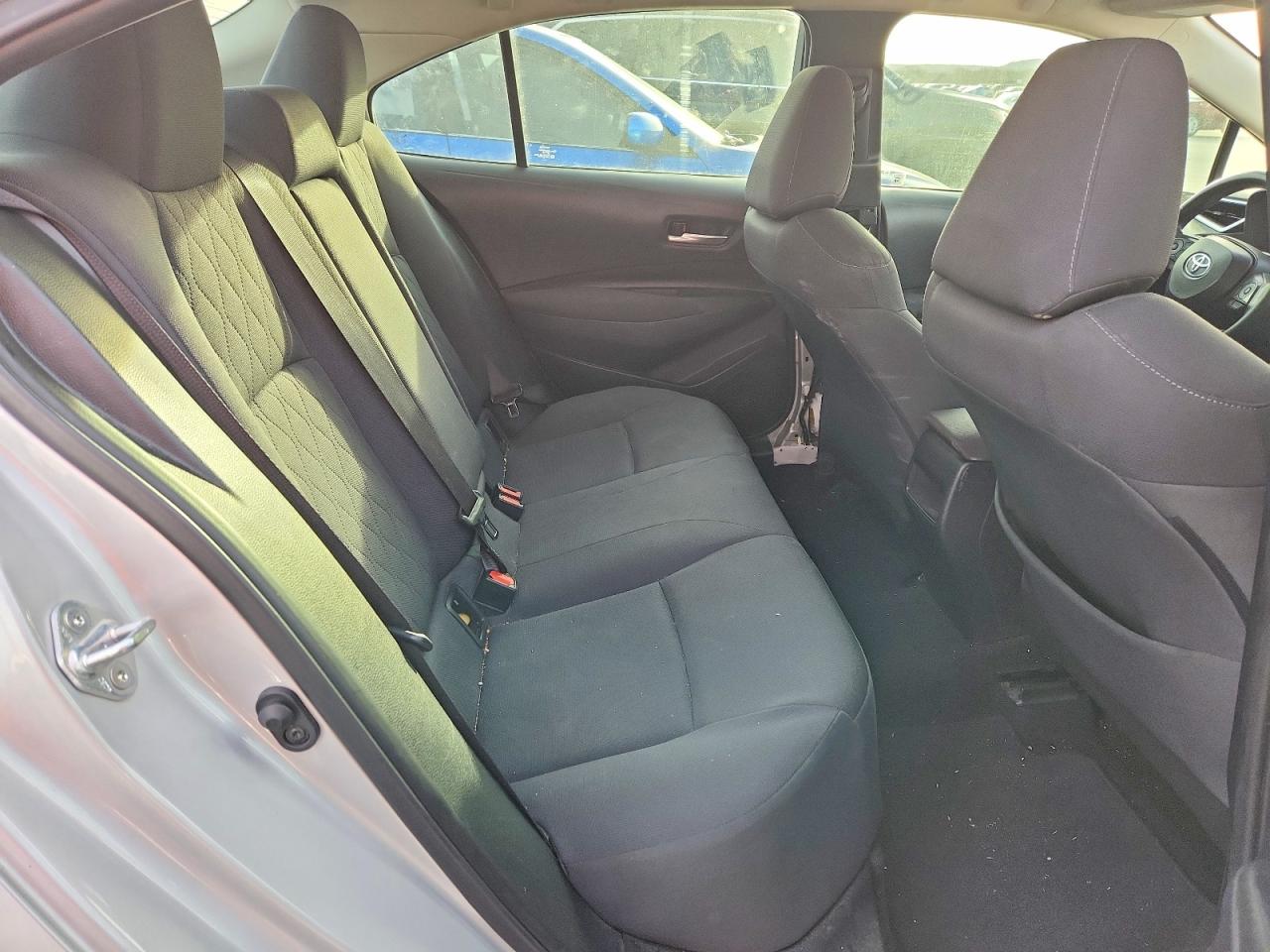2020 TOYOTA COROLLA LE photo 28
