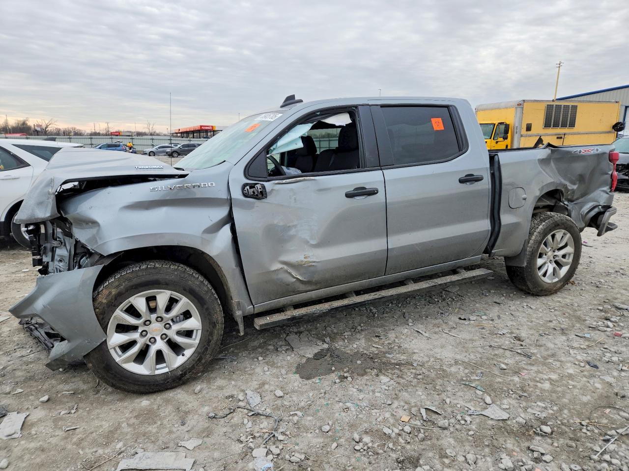2025 CHEVROLET SILVERADO