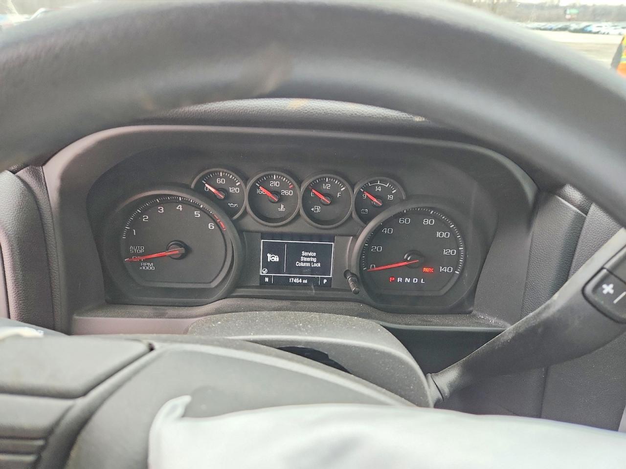 2025 CHEVROLET SILVERADO K1500 CUSTOM photo 9