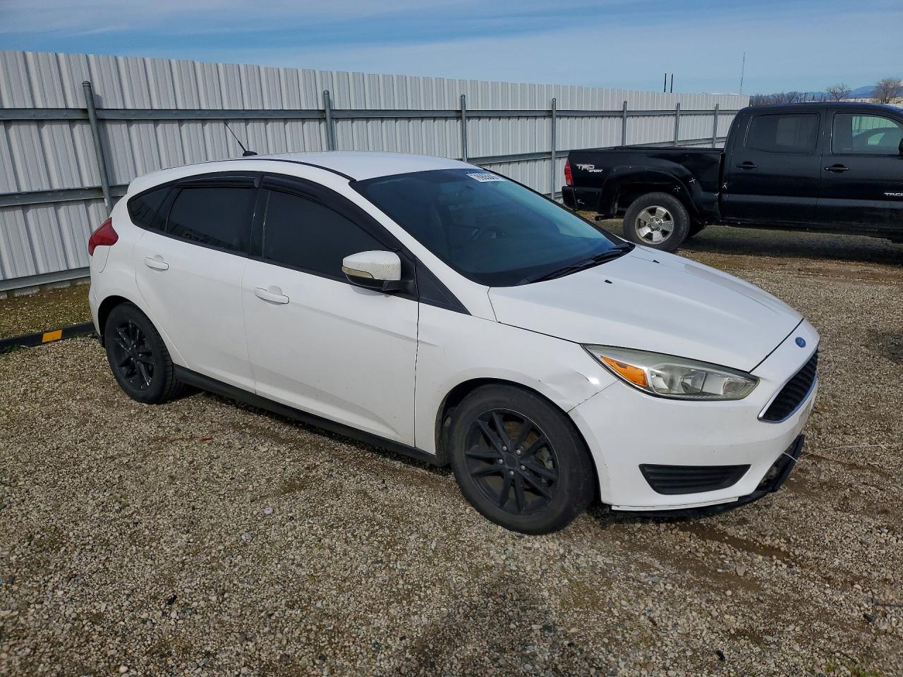 2015 FORD FOCUS SE photo 7