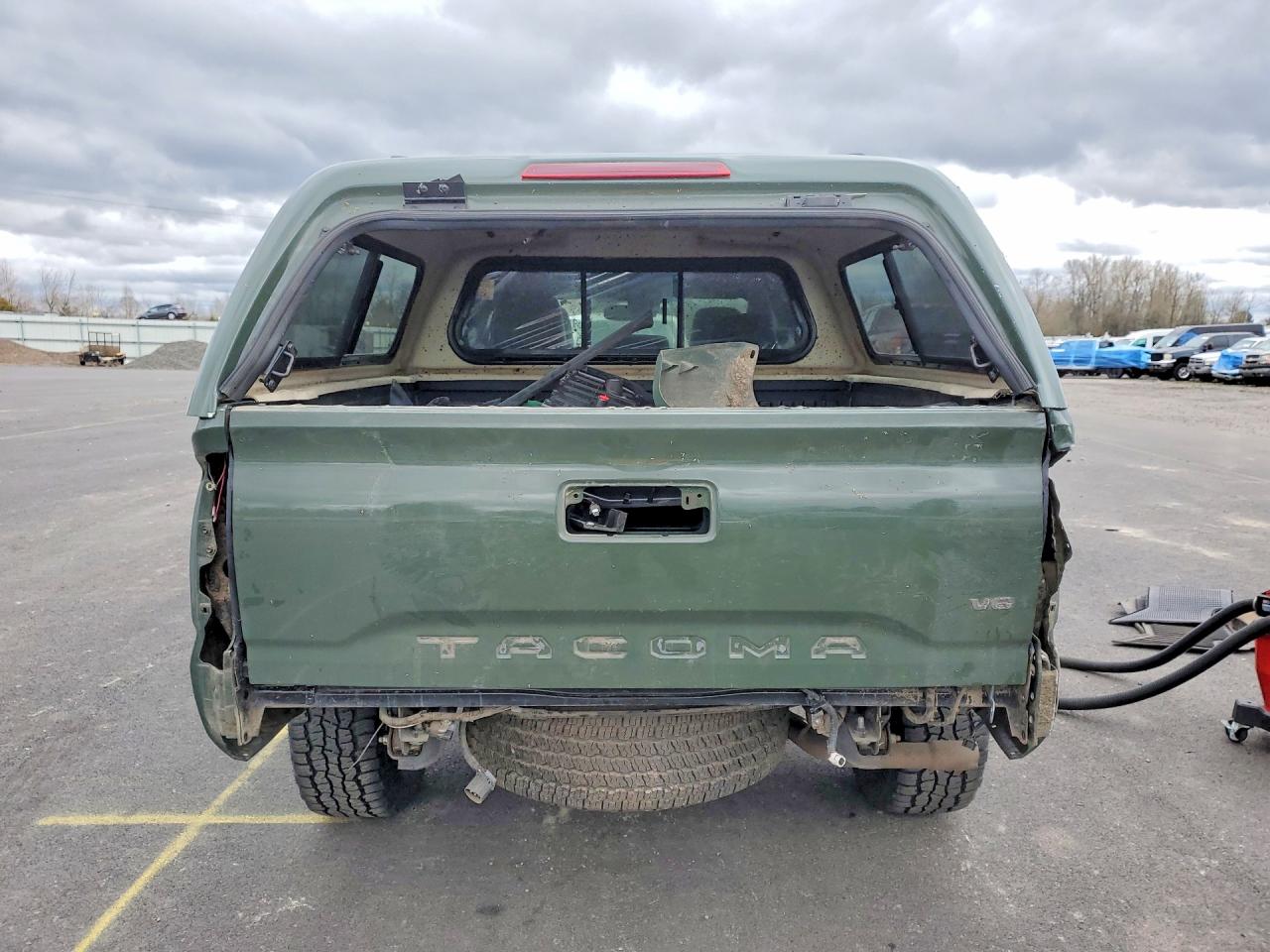 2022 TOYOTA TACOMA TRD OFF-ROAD photo 6