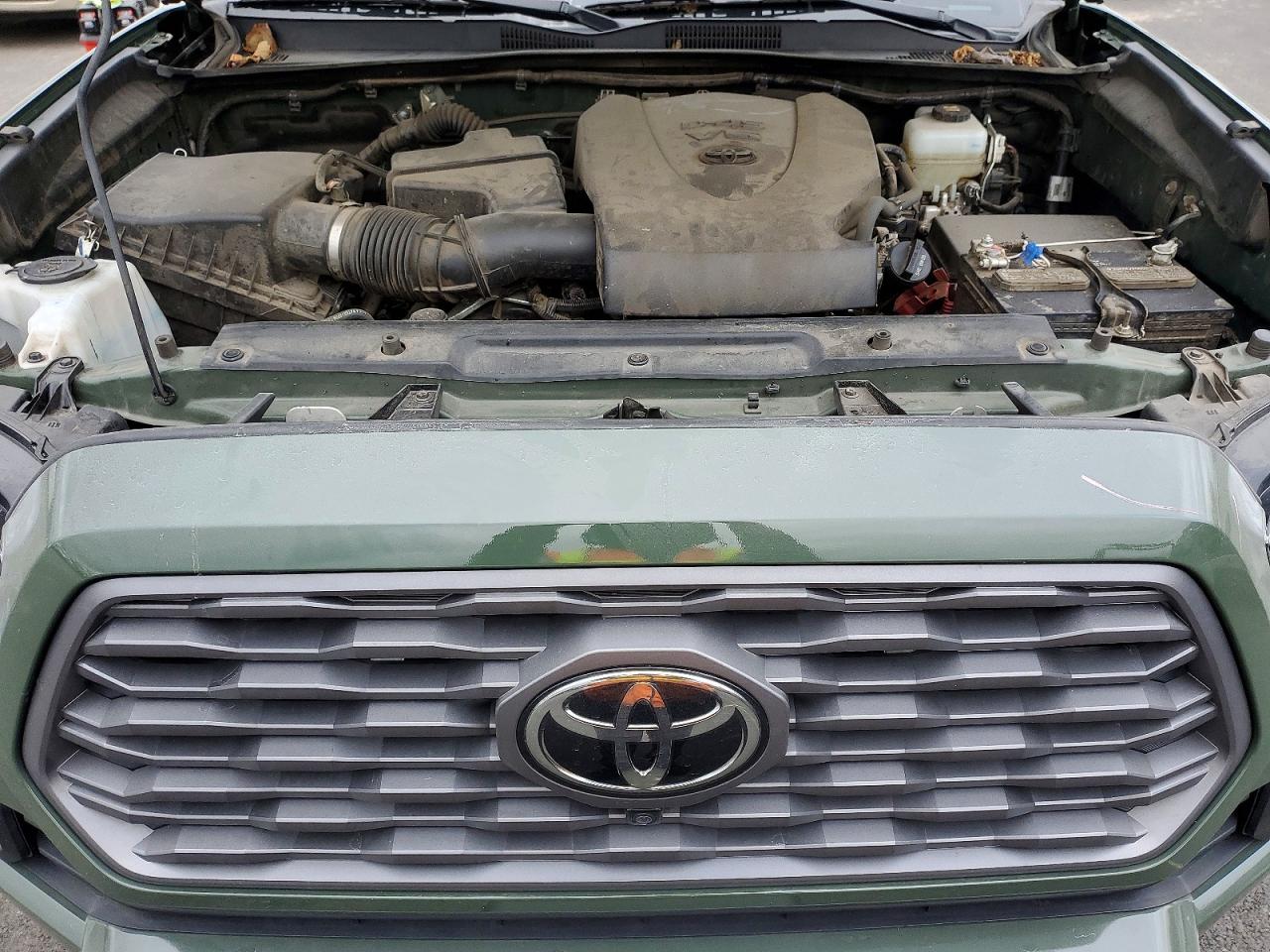 2022 TOYOTA TACOMA TRD OFF-ROAD photo 11