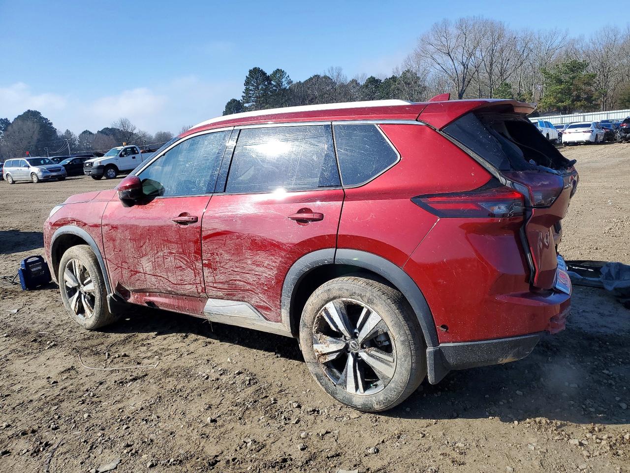 2024 NISSAN ROGUE photo 3