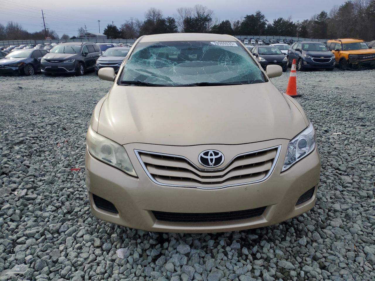 2011 TOYOTA CAMRY LE photo 13