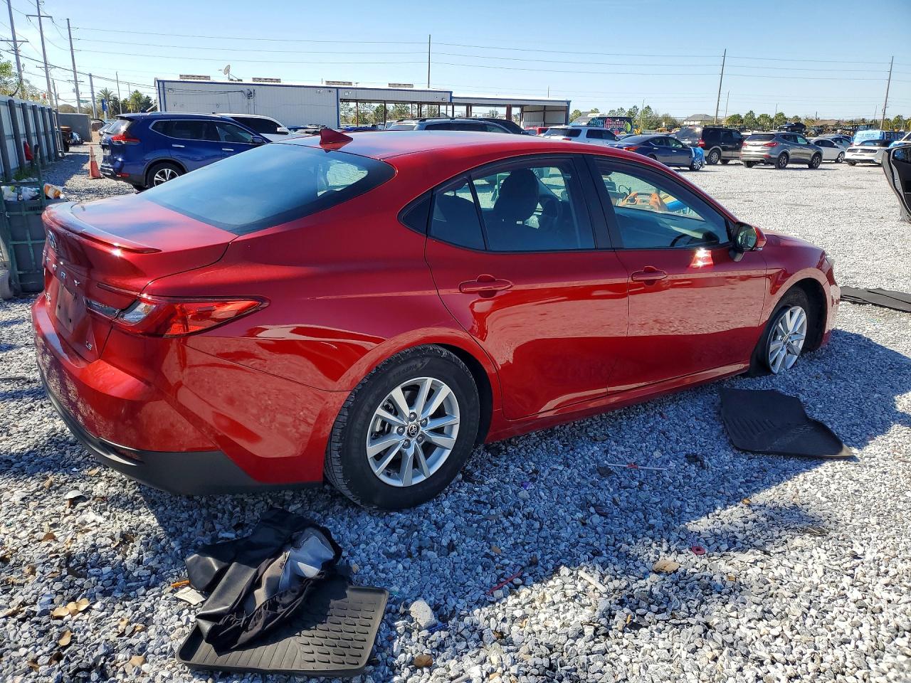 2025 TOYOTA CAMRY LE photo 5