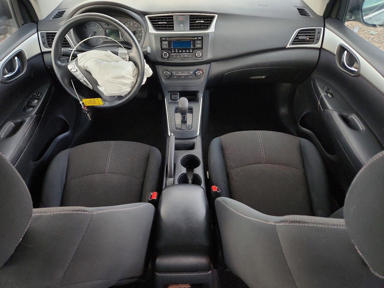 2016 NISSAN SENTRA S photo 8