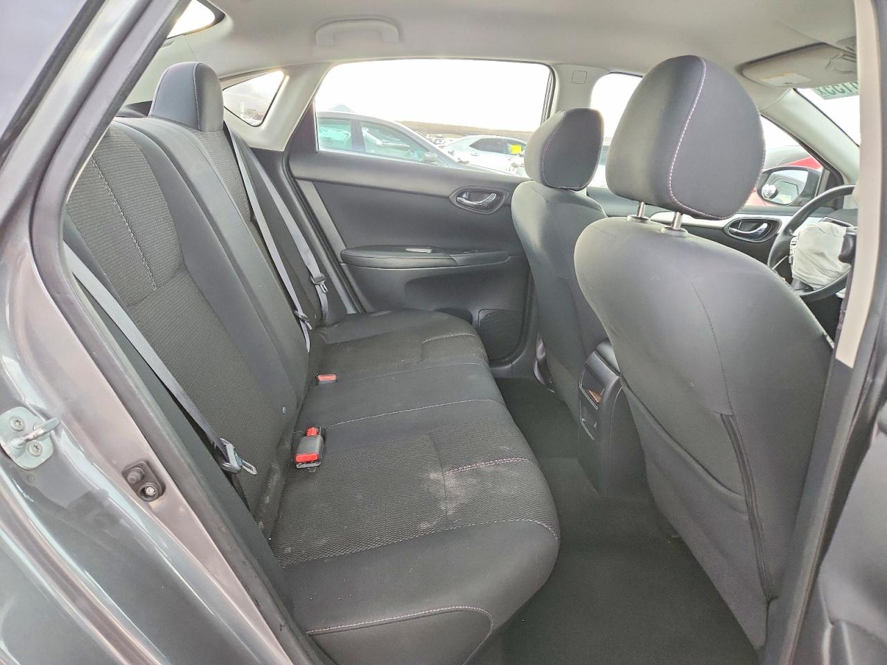 2016 NISSAN SENTRA S photo 10