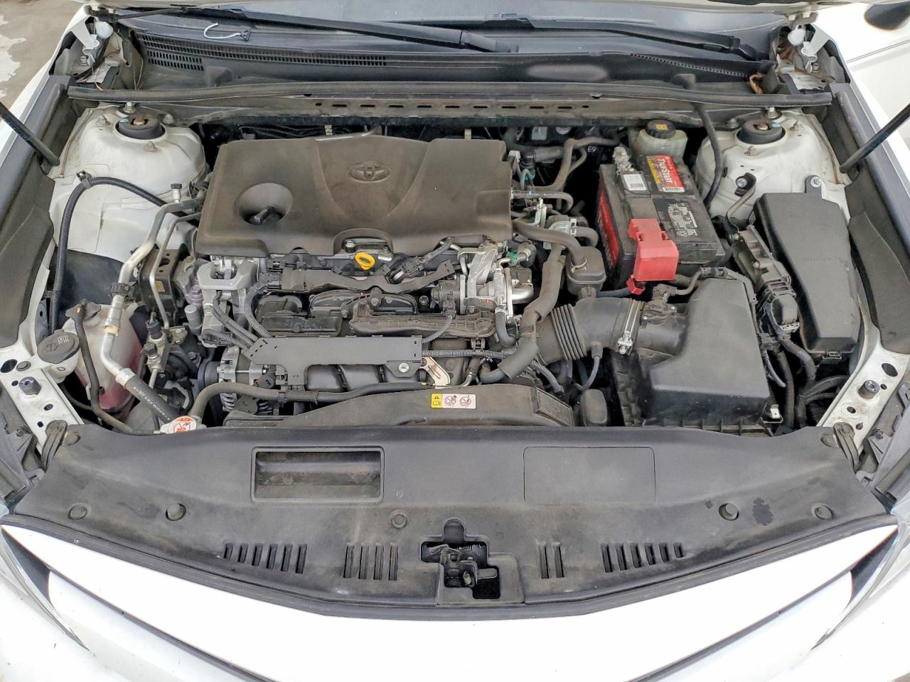 2018 TOYOTA CAMRY LE photo 21