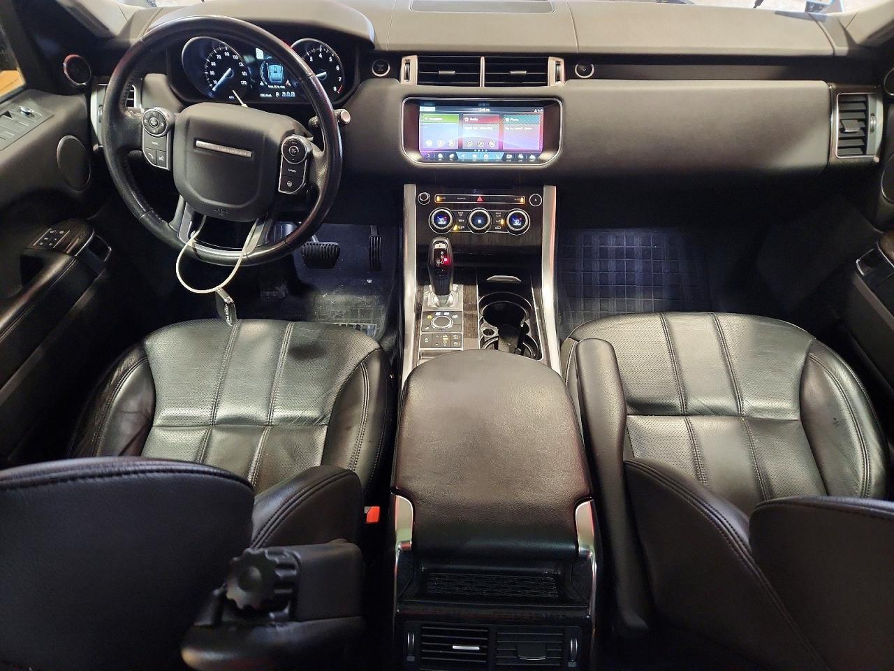2017 LAND ROVER RANGE ROVER SPORT SE photo 15