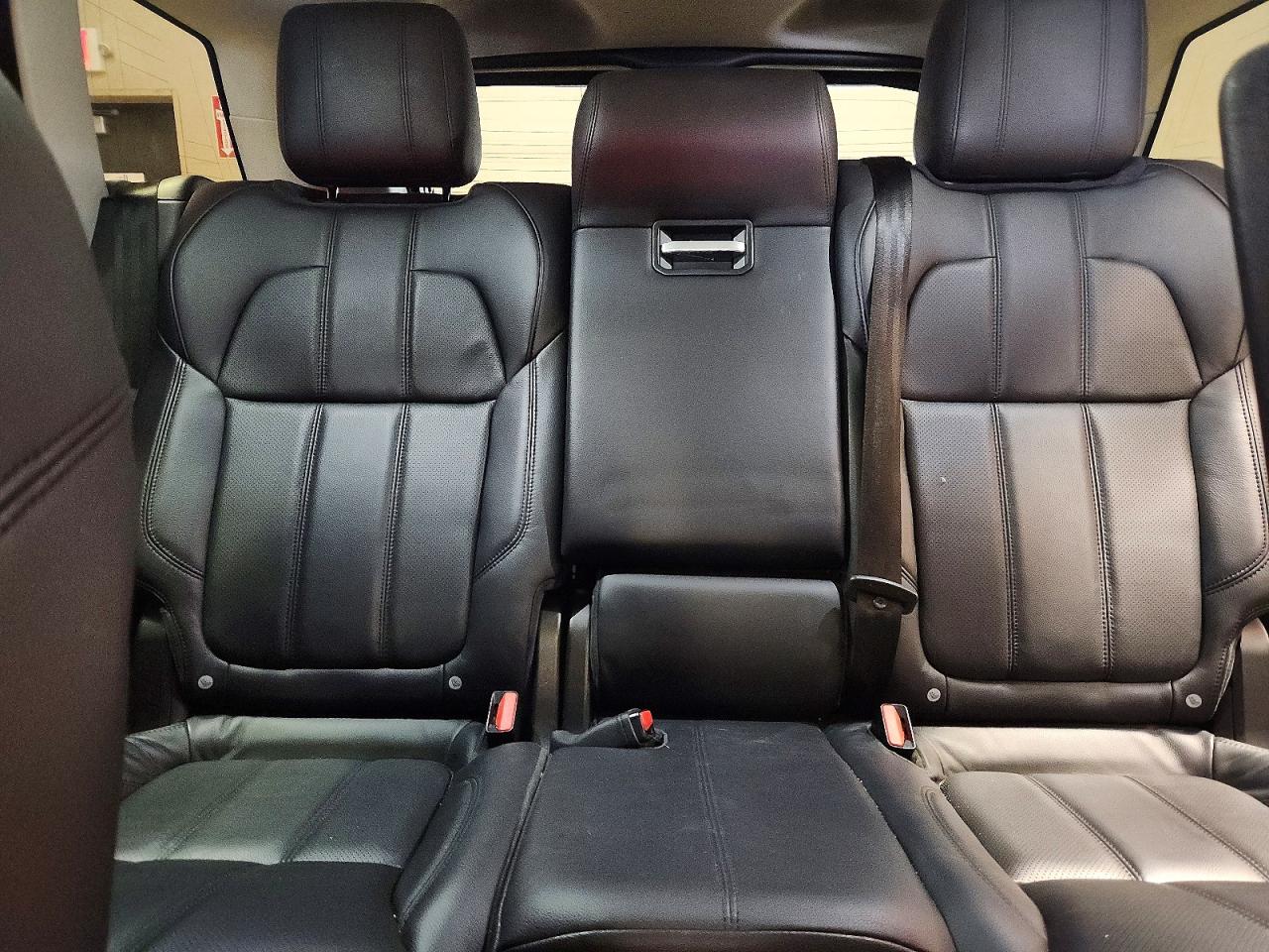 2017 LAND ROVER RANGE ROVER SPORT SE photo 19
