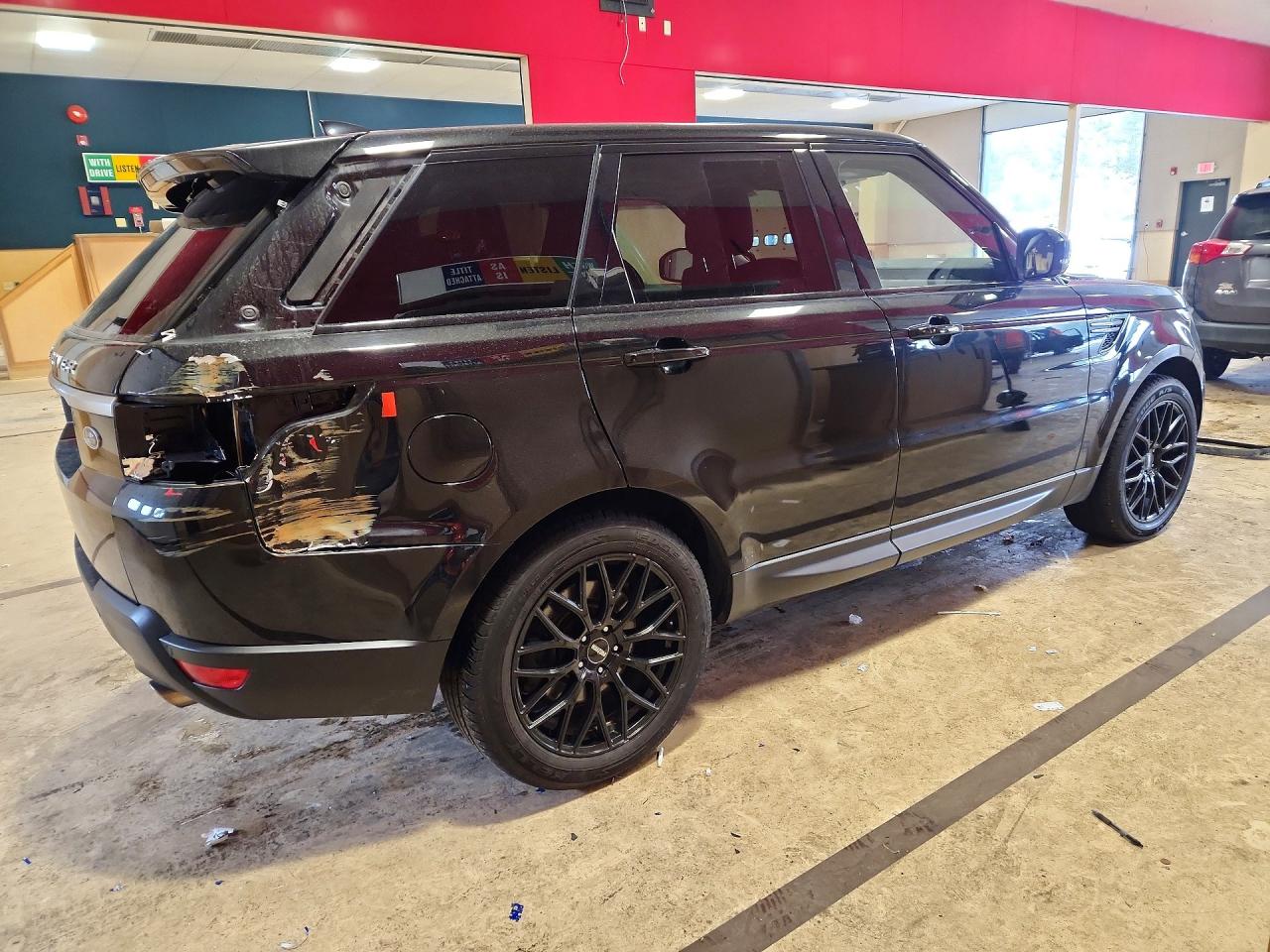 2017 LAND ROVER RANGE ROVER SPORT SE photo 5