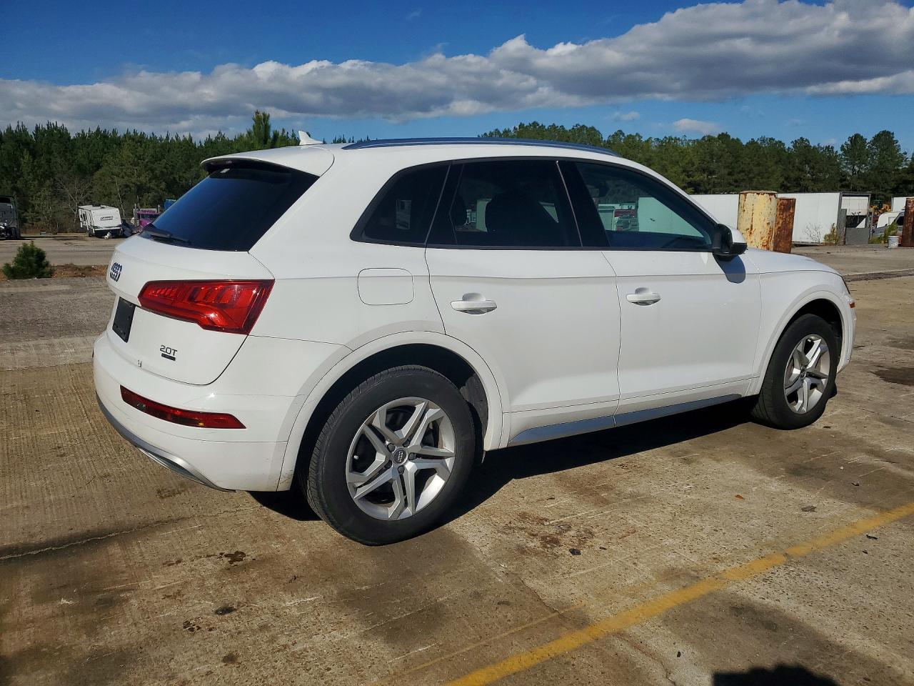 2018 AUDI Q5 PREMIUM photo 3