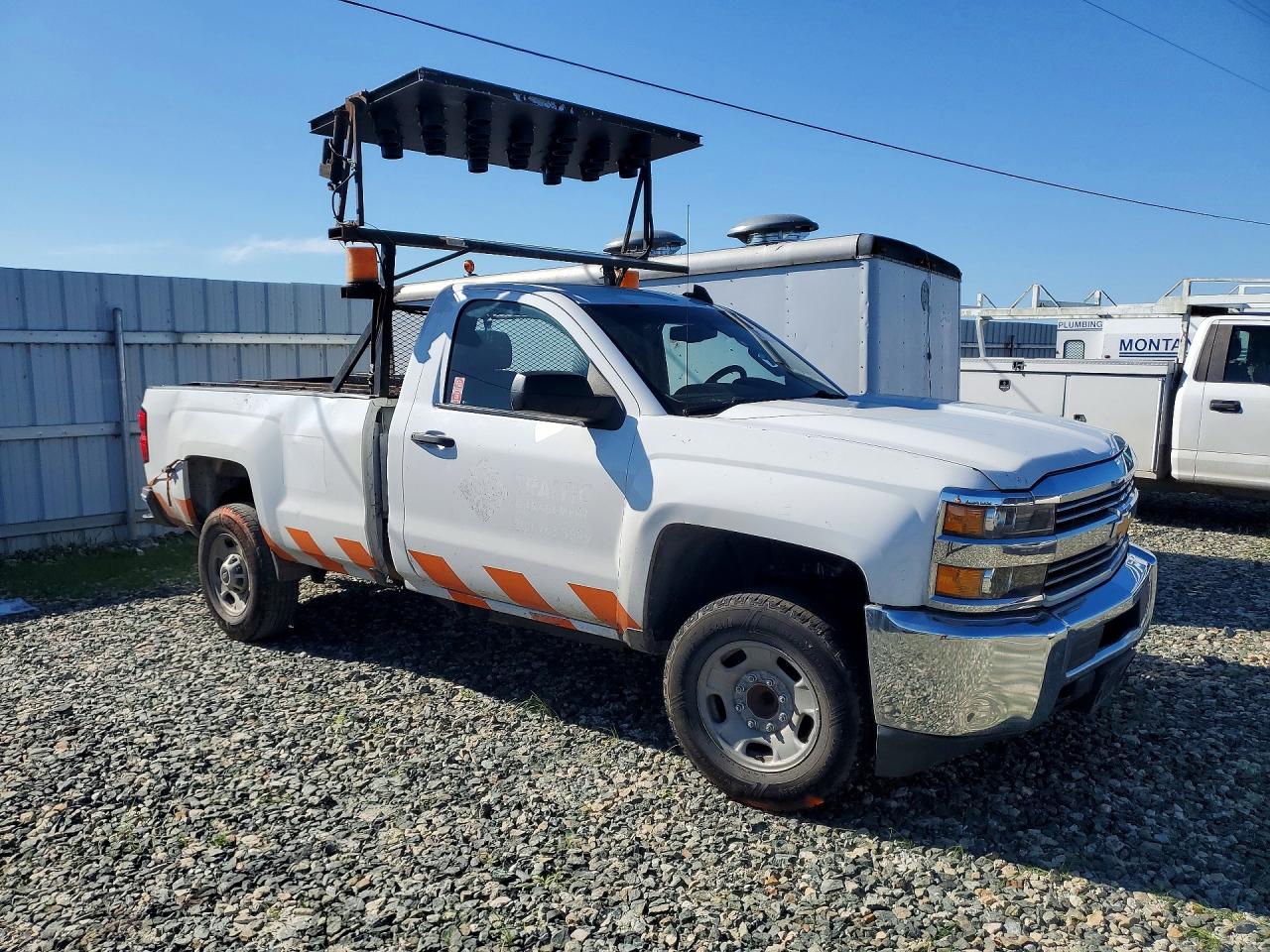2016 CHEVROLET SILVERADO C2500 HEAVY DUTY photo 4
