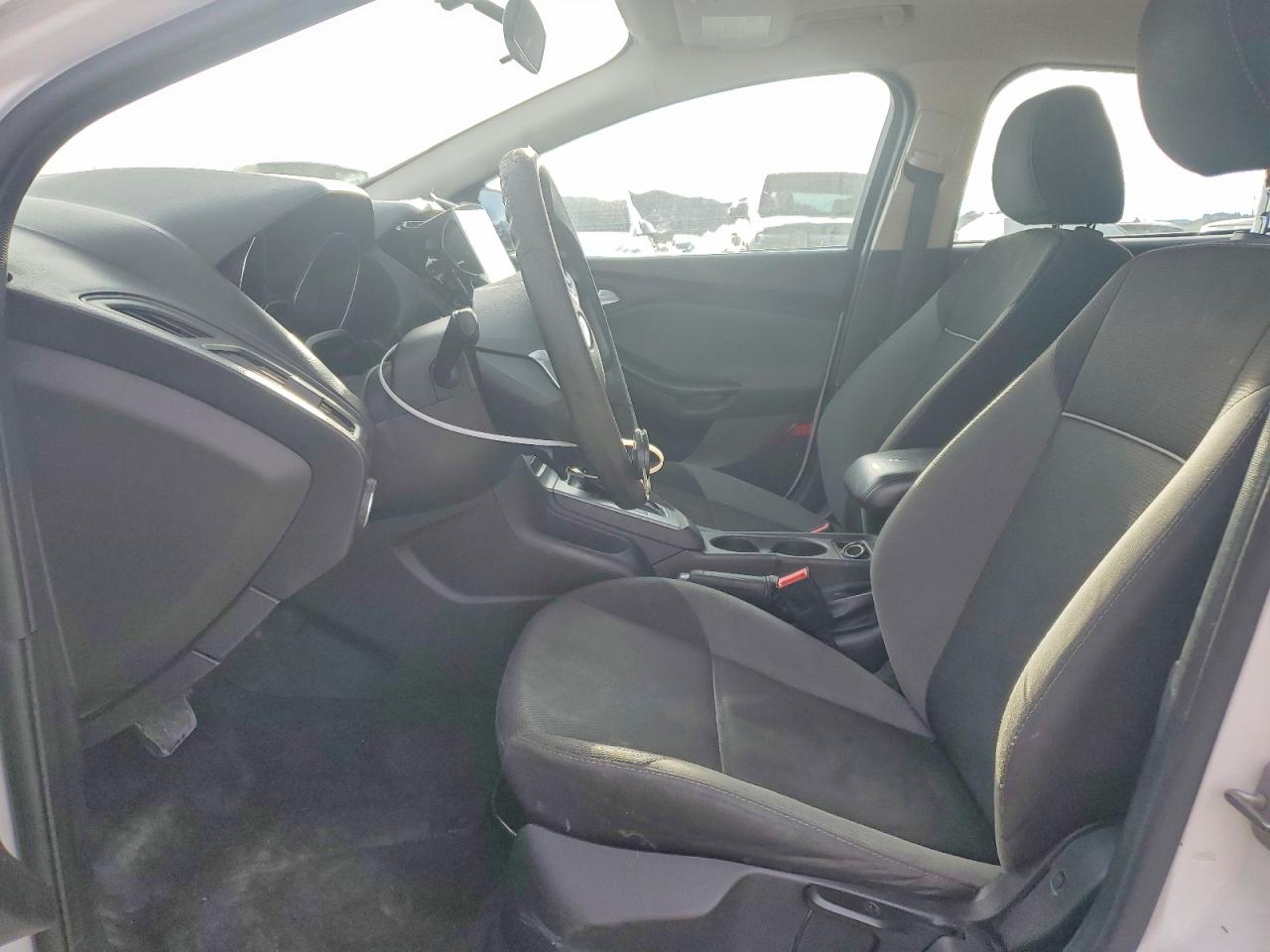 2013 FORD FOCUS SE photo 7