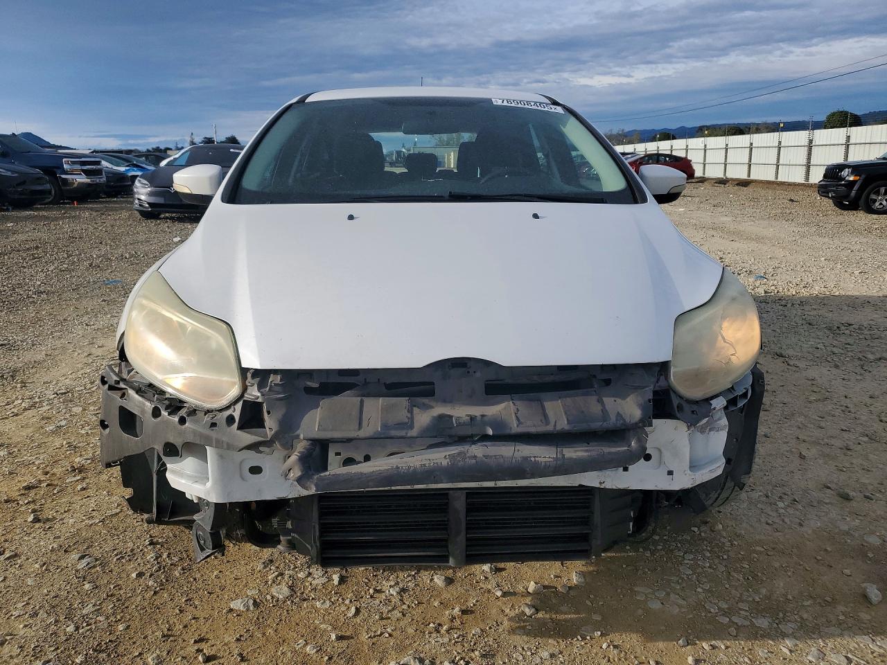 2013 FORD FOCUS SE photo 5