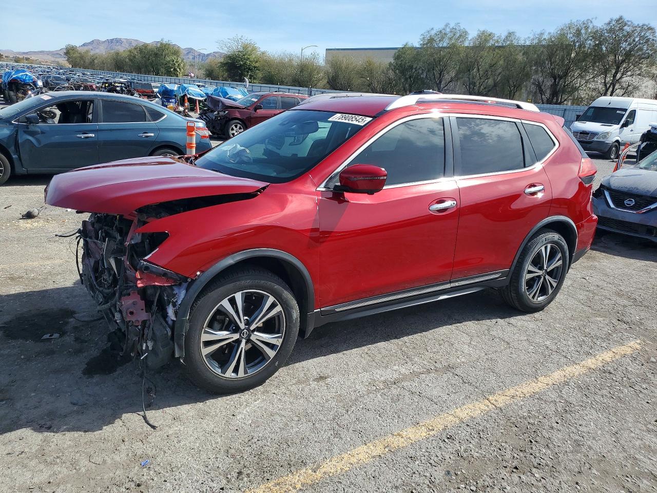 2017 NISSAN ROGUE