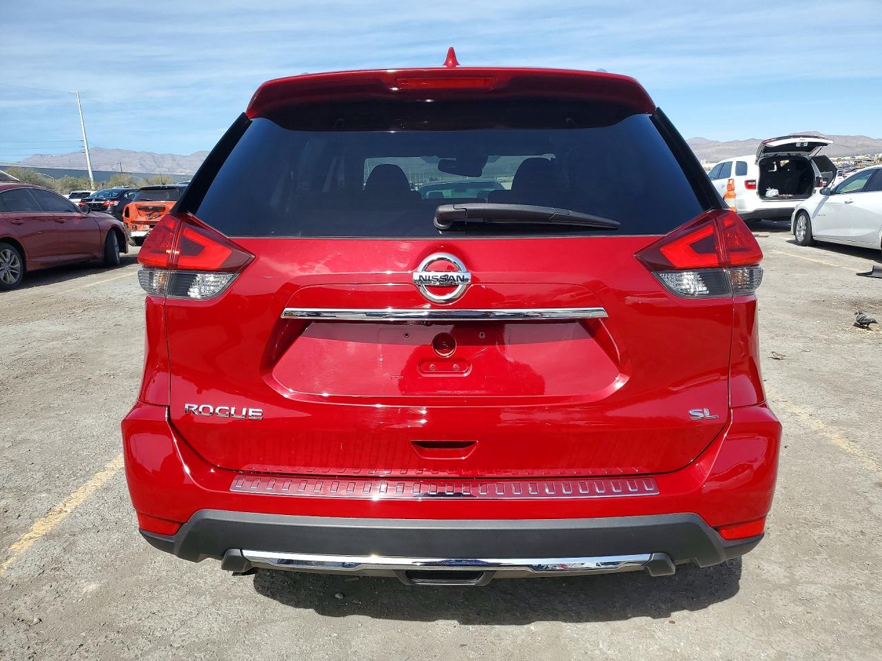 2017 NISSAN ROGUE SL photo 16