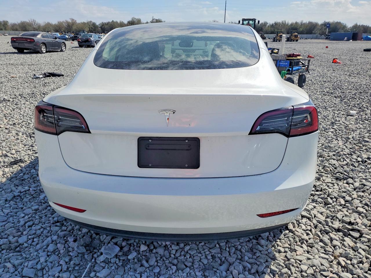 2023 TESLA MODEL 3 photo 16