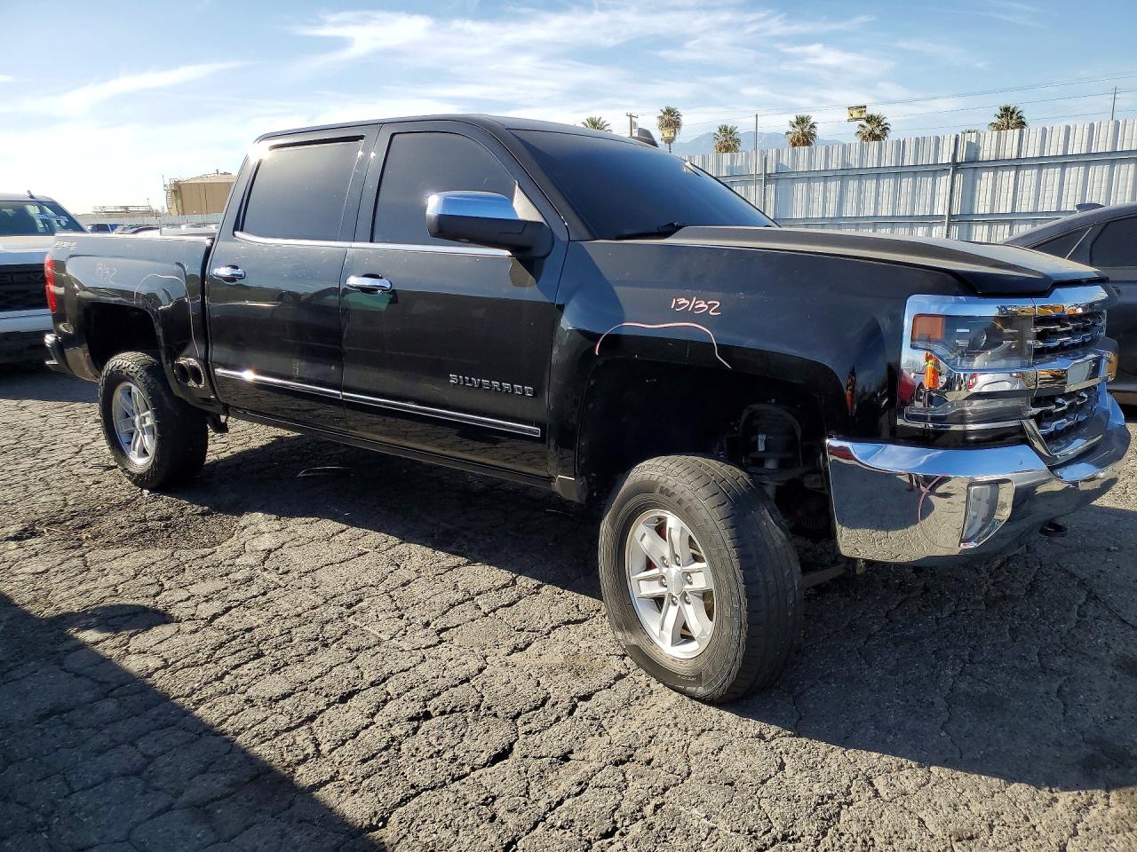 2016 CHEVROLET SILVERADO K1500 LTZ photo 4