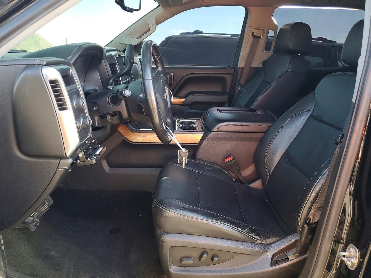 2016 CHEVROLET SILVERADO K1500 LTZ photo 7