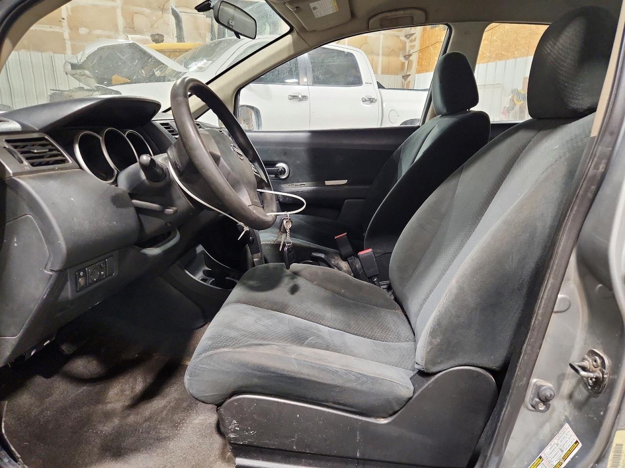 2011 NISSAN VERSA 1.8 S photo 13