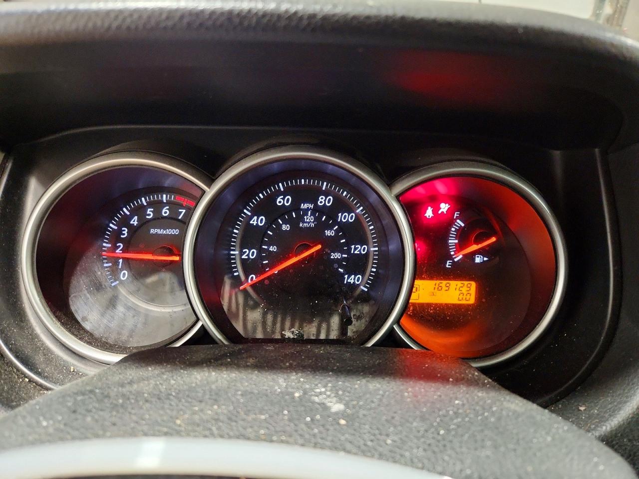 2011 NISSAN VERSA 1.8 S photo 17