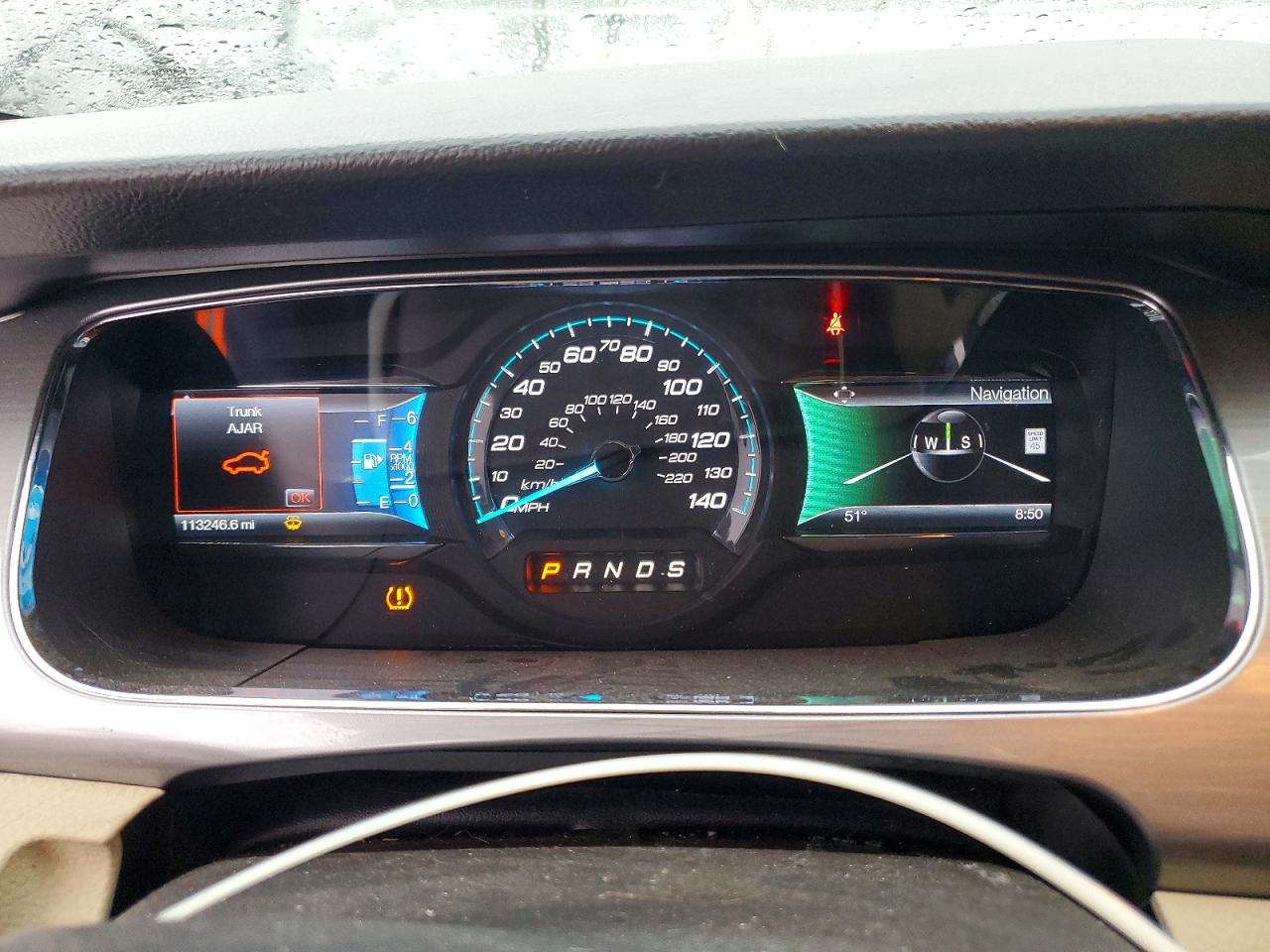 2015 FORD TAURUS SEL photo 25