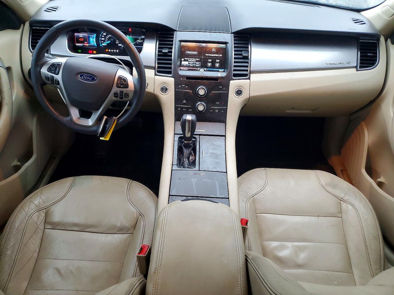 2015 FORD TAURUS SEL photo 22