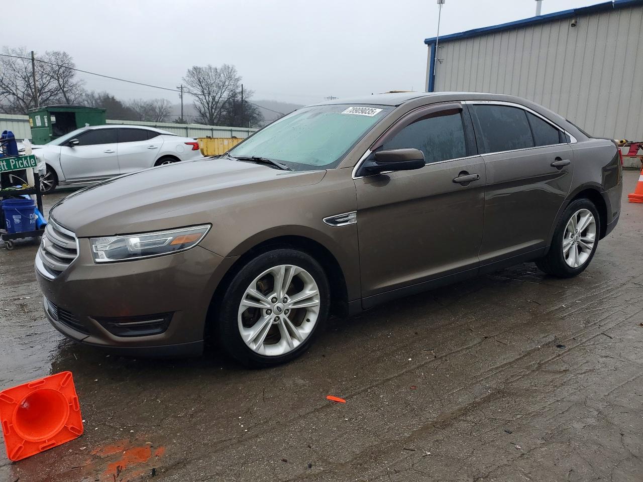 2015 FORD TAURUS
