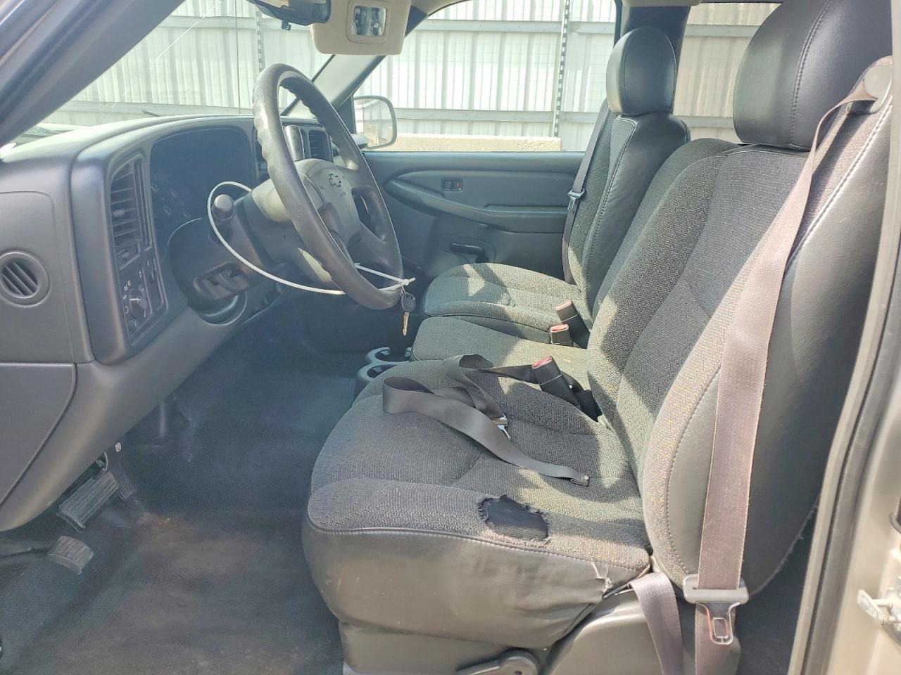 2005 CHEVROLET SILVERADO C1500 photo 7