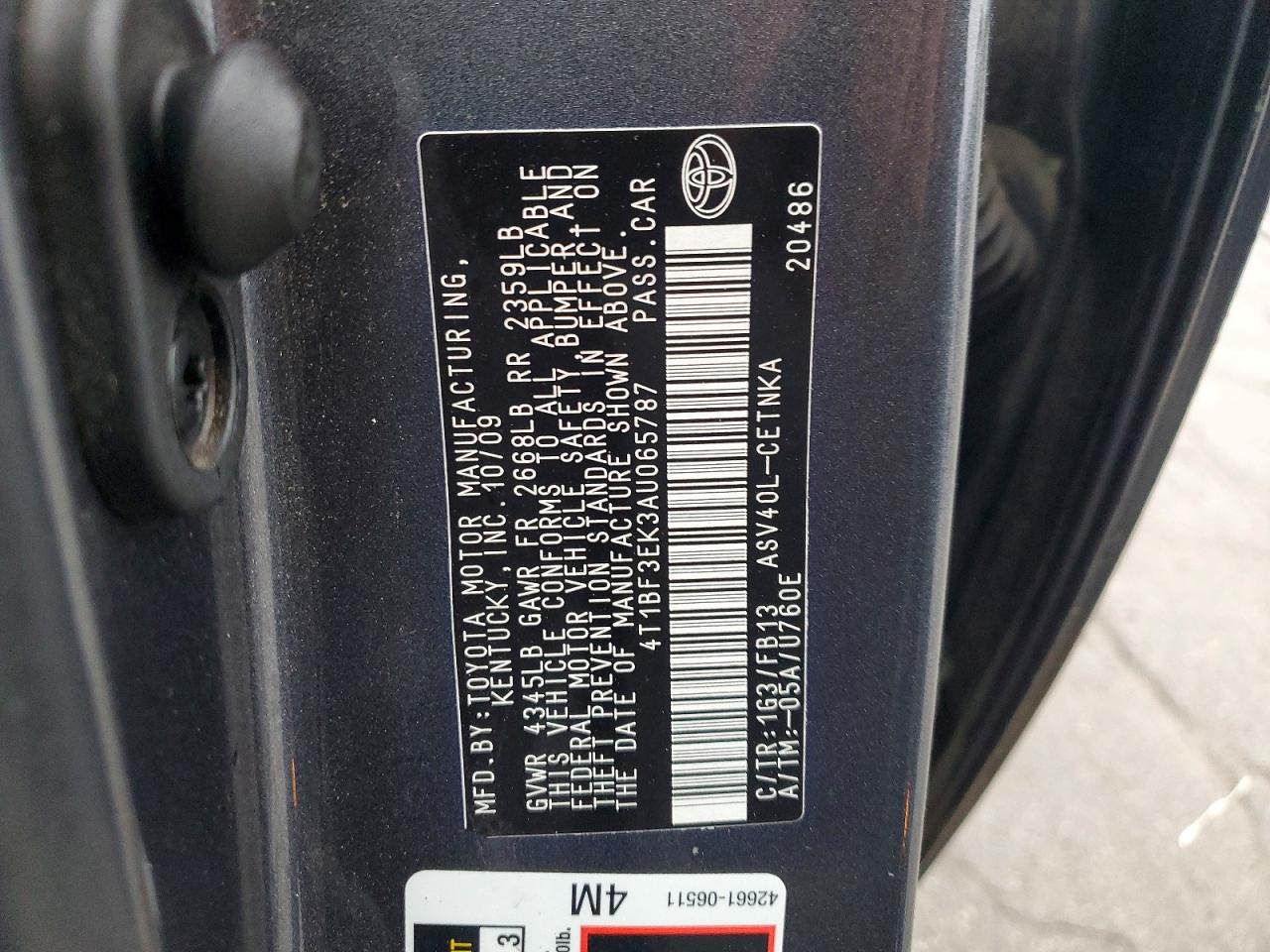 2010 TOYOTA CAMRY LE photo 12