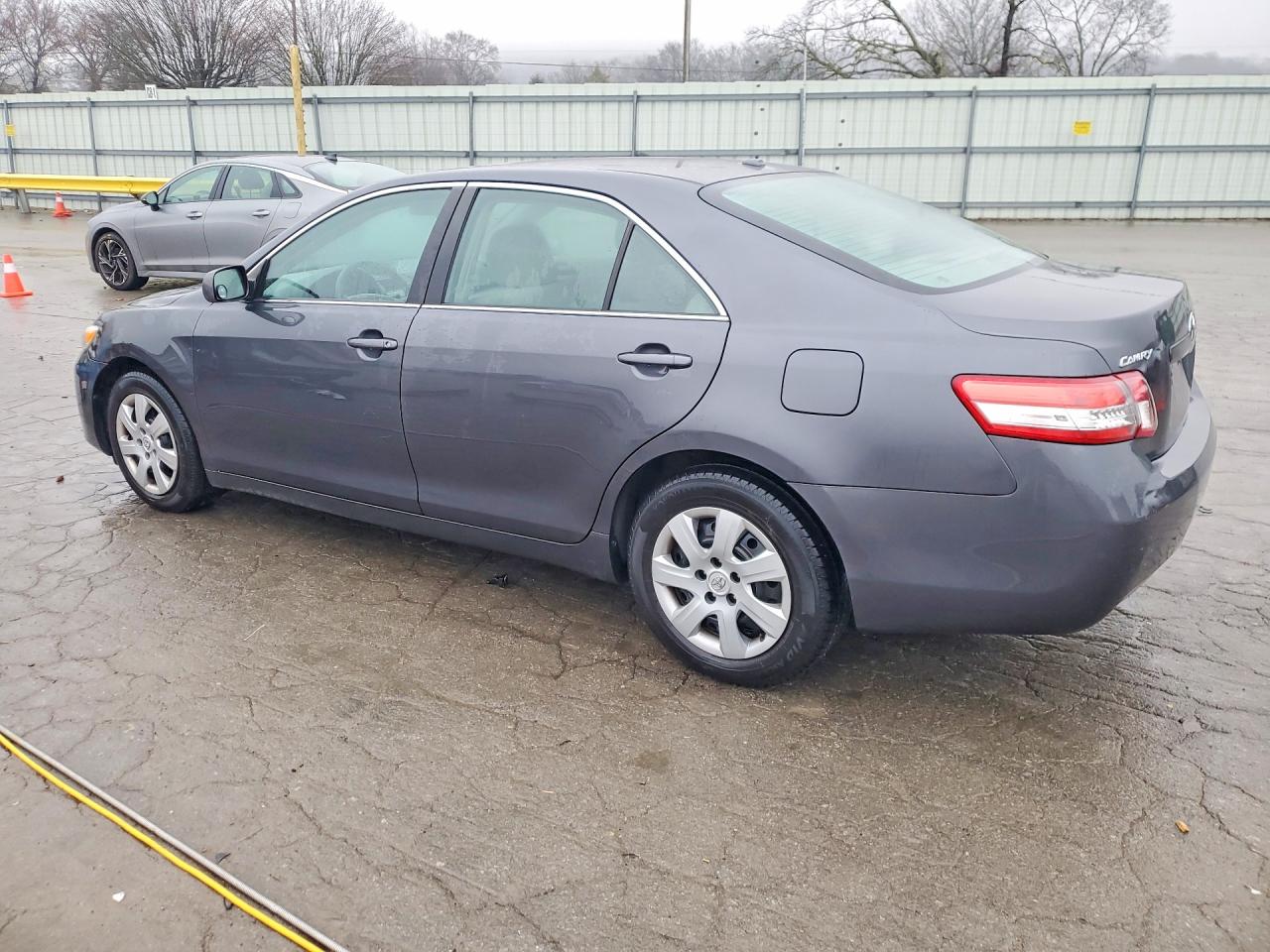 2010 TOYOTA CAMRY LE photo 2