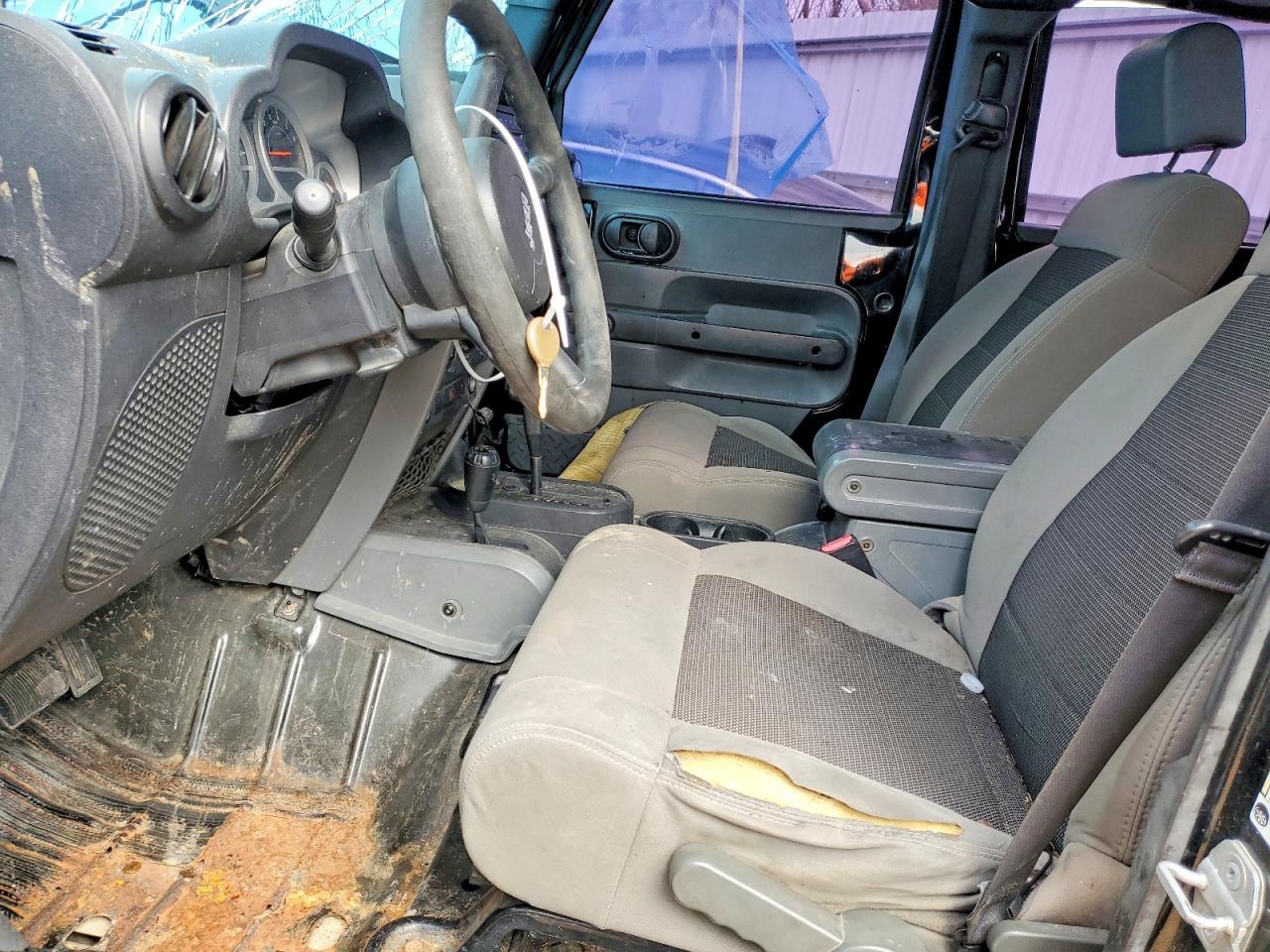 2010 JEEP WRANGLER UNLIMITED SPORT photo 13