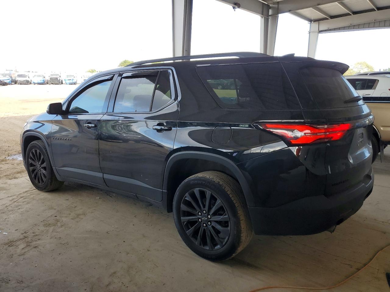 2023 CHEVROLET TRAVERSE RS photo 3
