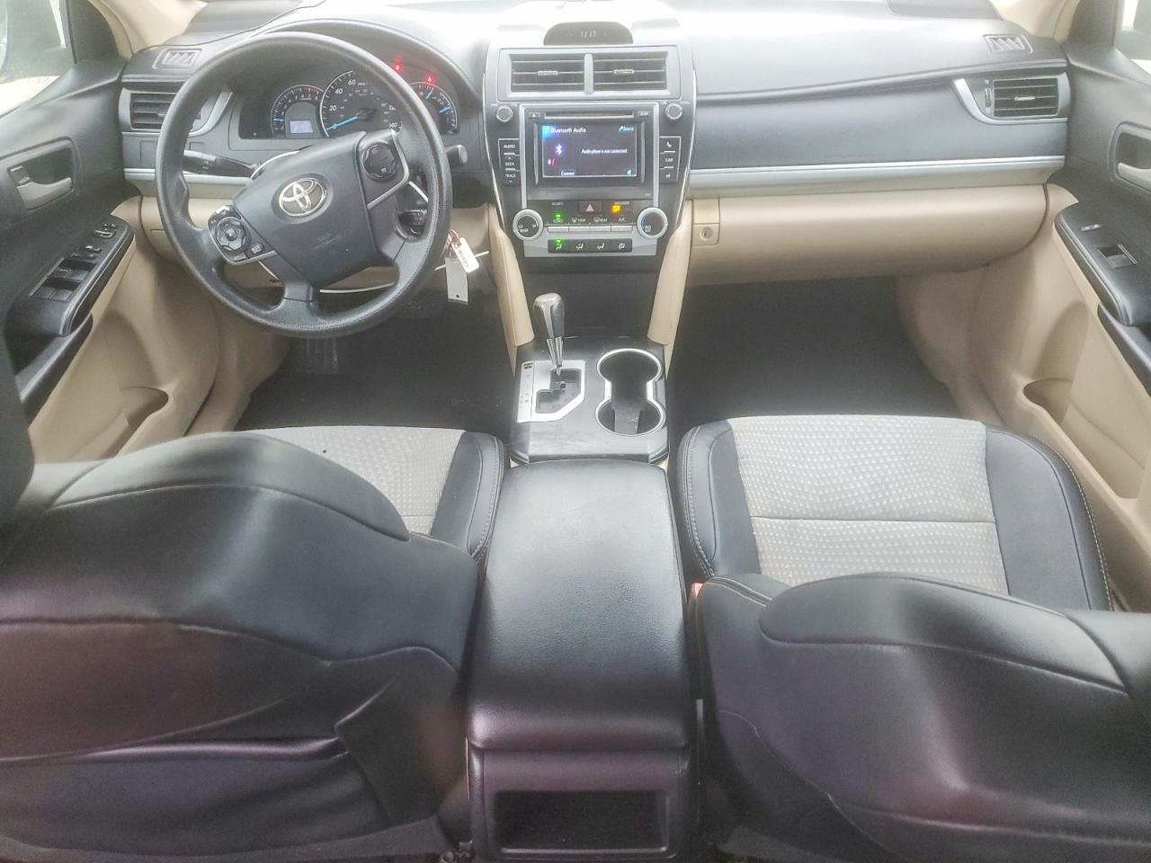 2012 TOYOTA CAMRY LE photo 8