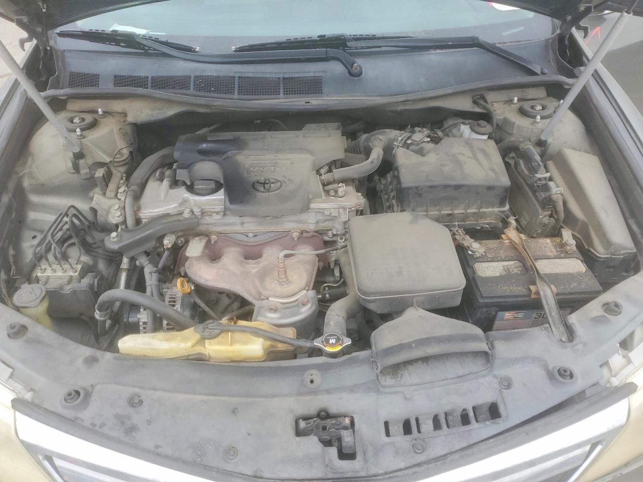 2012 TOYOTA CAMRY LE photo 11