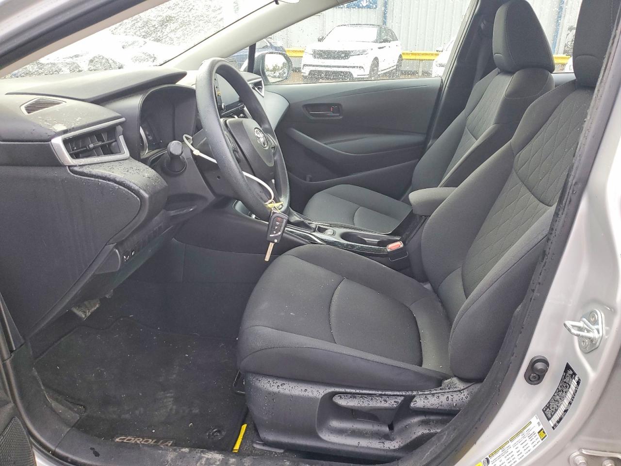 2022 TOYOTA COROLLA LE photo 13