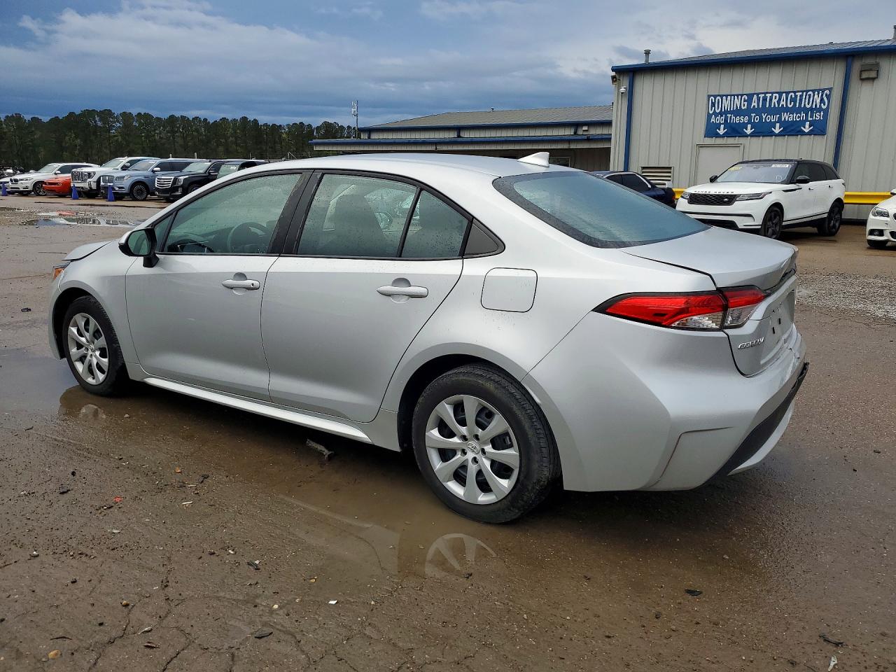 2022 TOYOTA COROLLA LE photo 3