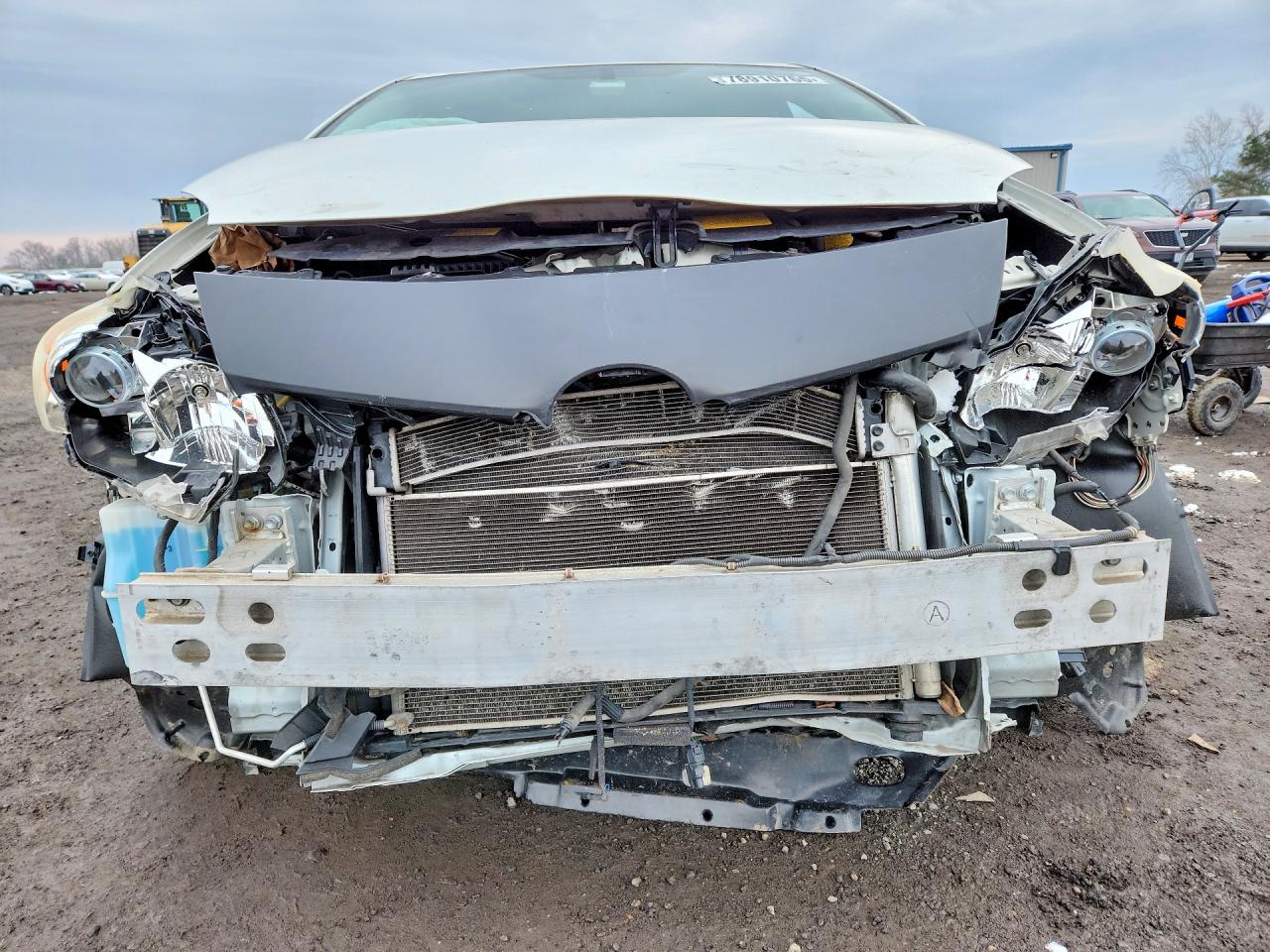 2012 TOYOTA PRIUS FOUR photo 9