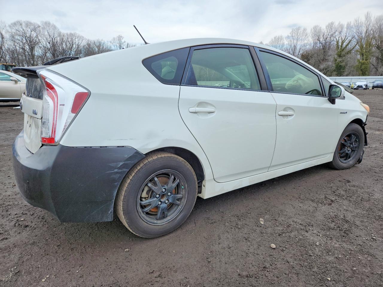 2012 TOYOTA PRIUS FOUR photo 5