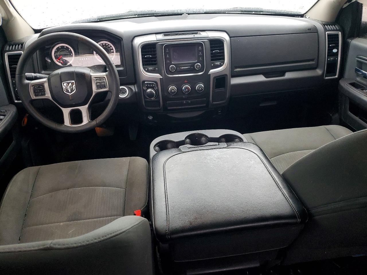 2022 RAM 1500 CLASSIC SLT photo 8