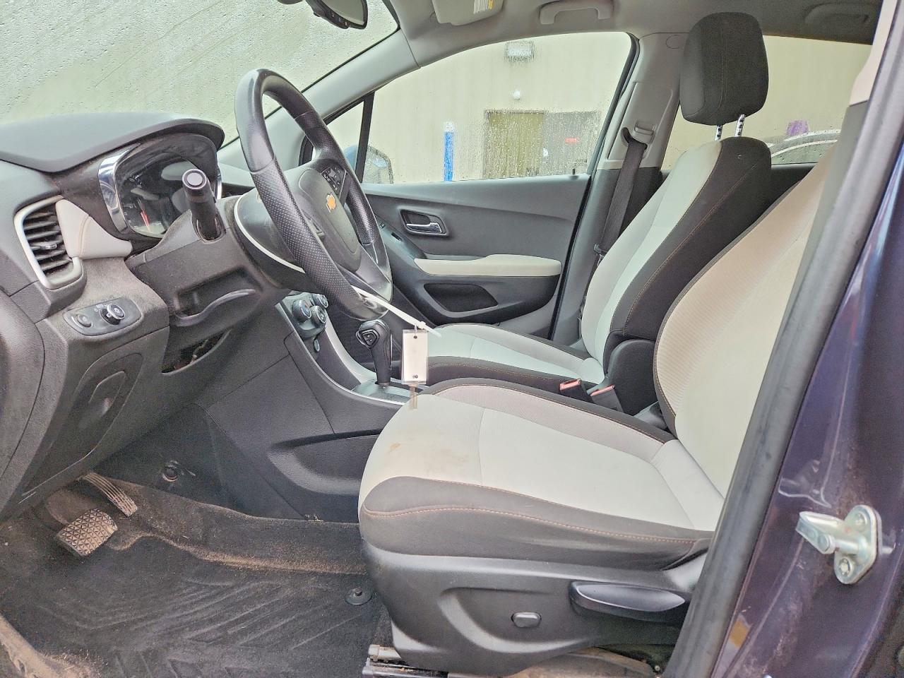 2019 CHEVROLET TRAX LS photo 19