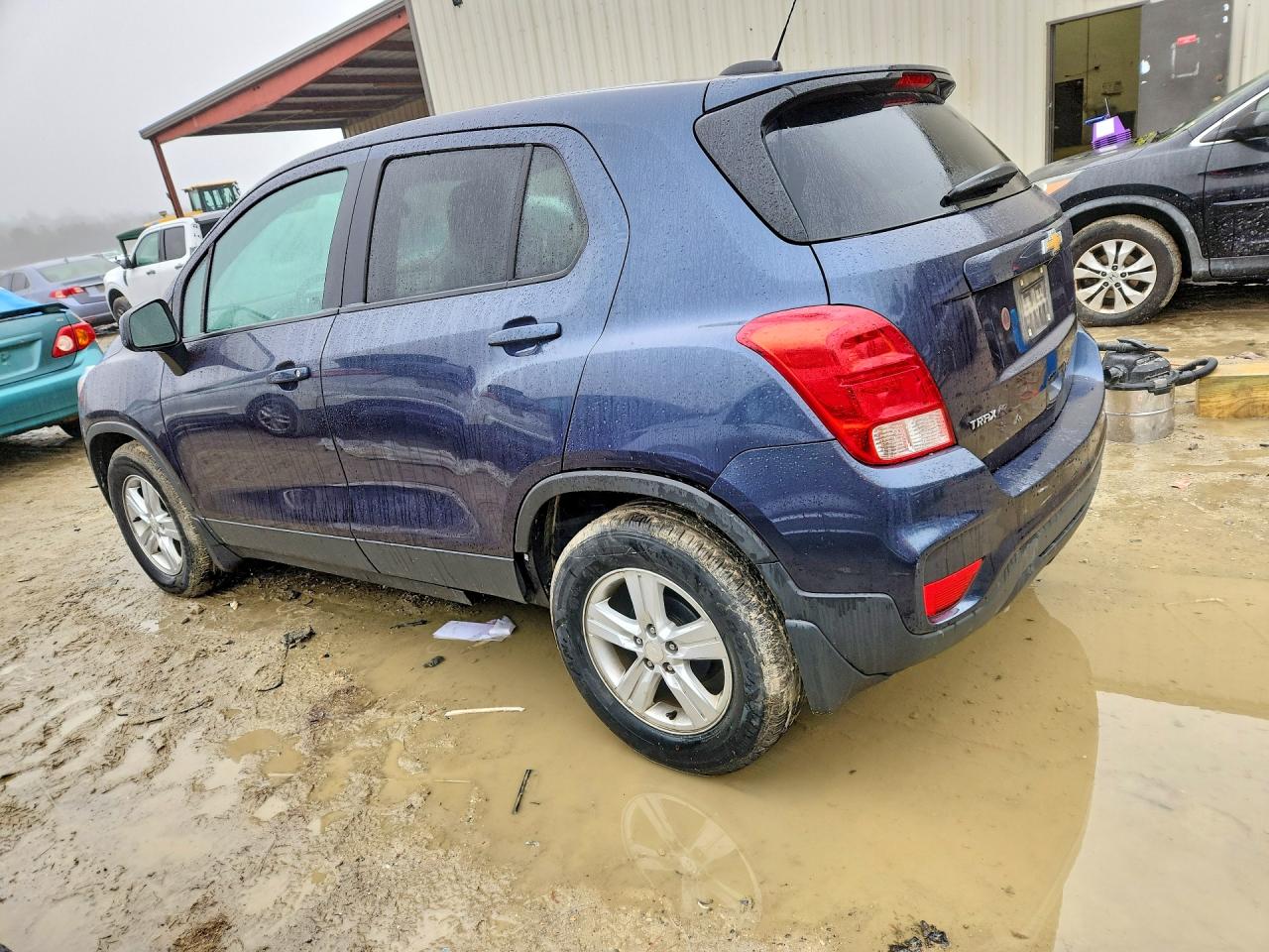 2019 CHEVROLET TRAX LS photo 4