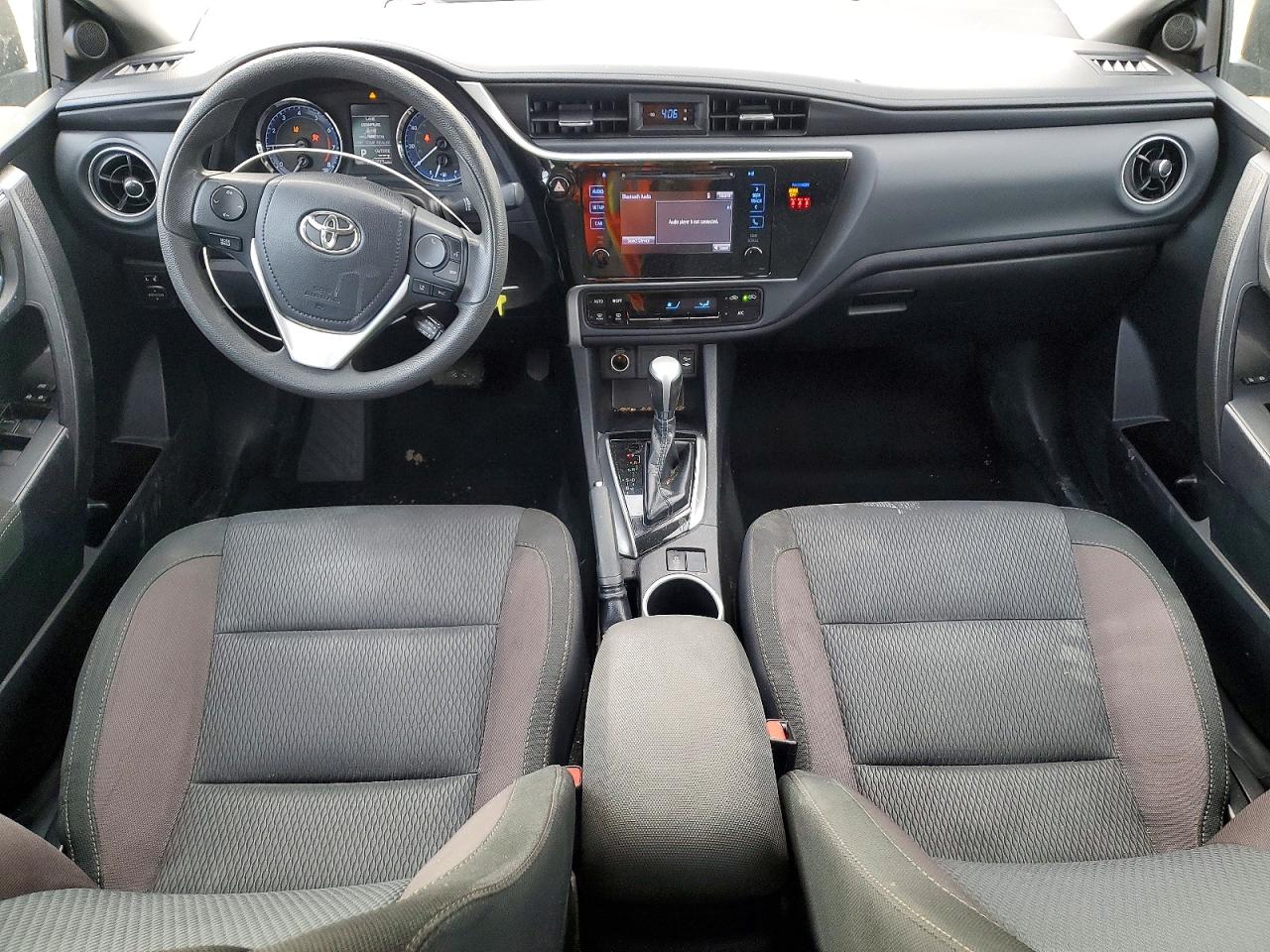 2019 TOYOTA COROLLA LE photo 15