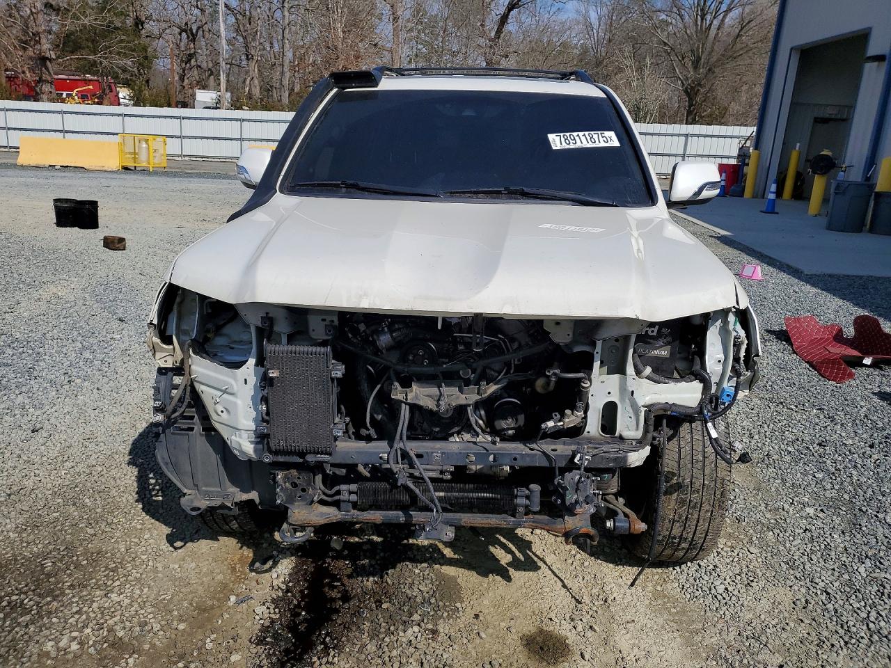 2016 TOYOTA LAND CRUISER BASE photo 9