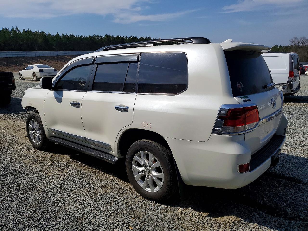 2016 TOYOTA LAND CRUISER BASE photo 3