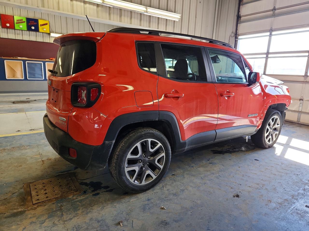 2017 JEEP RENEGADE LATITUDE photo 5